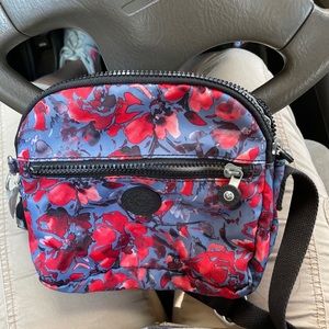 Kipling crossbody